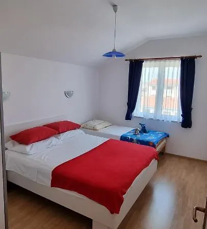 Apartmani Sanja * Vrsi