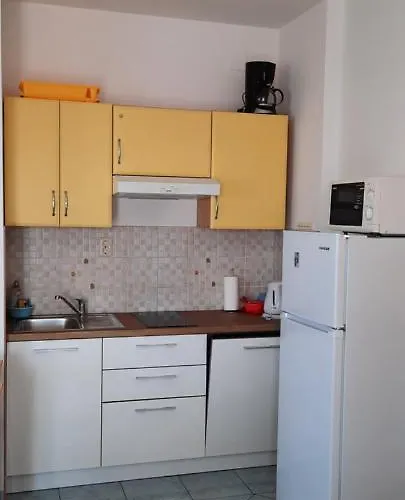 Apartmani Sanja Vrsi