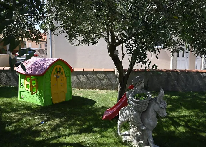 Apartmani Sanja Vrsi