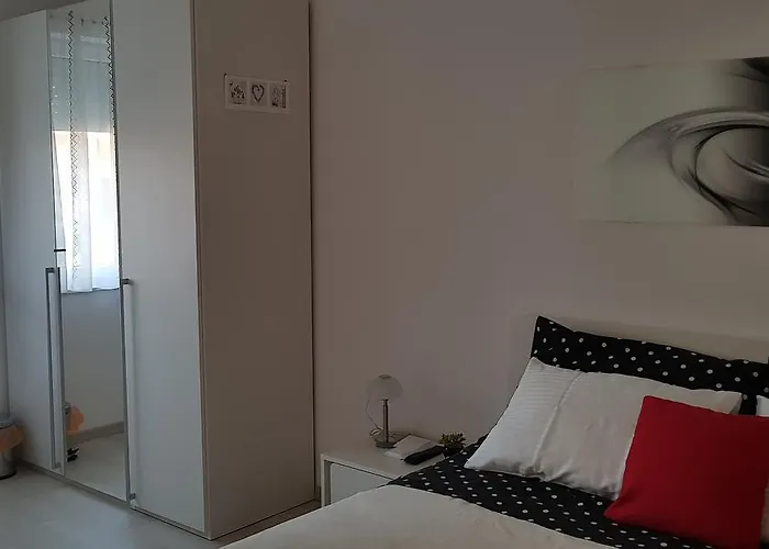 Apartmani Sanja Apartman Vrsi