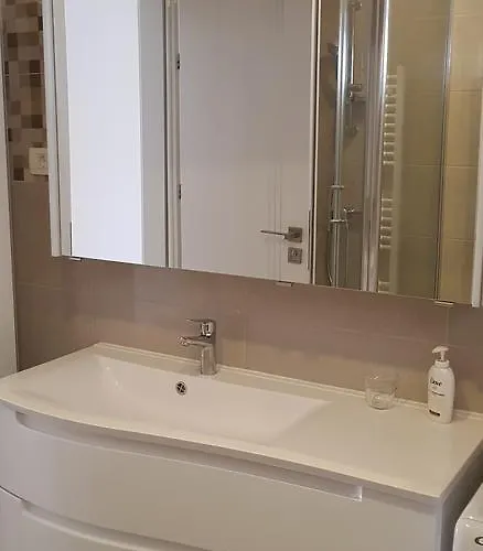 Apartmani Sanja * Vrsi