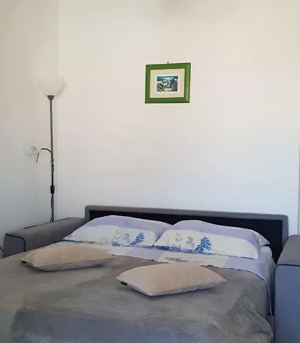 Apartmani Sanja * Vrsi
